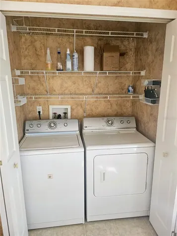 3319 Overcup Oak Terrace Sarasota FL 34237