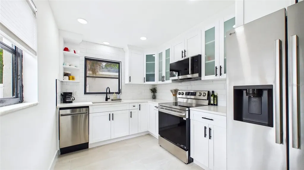 1920 New Hampshire Avenue NE St Petersburg FL 33703