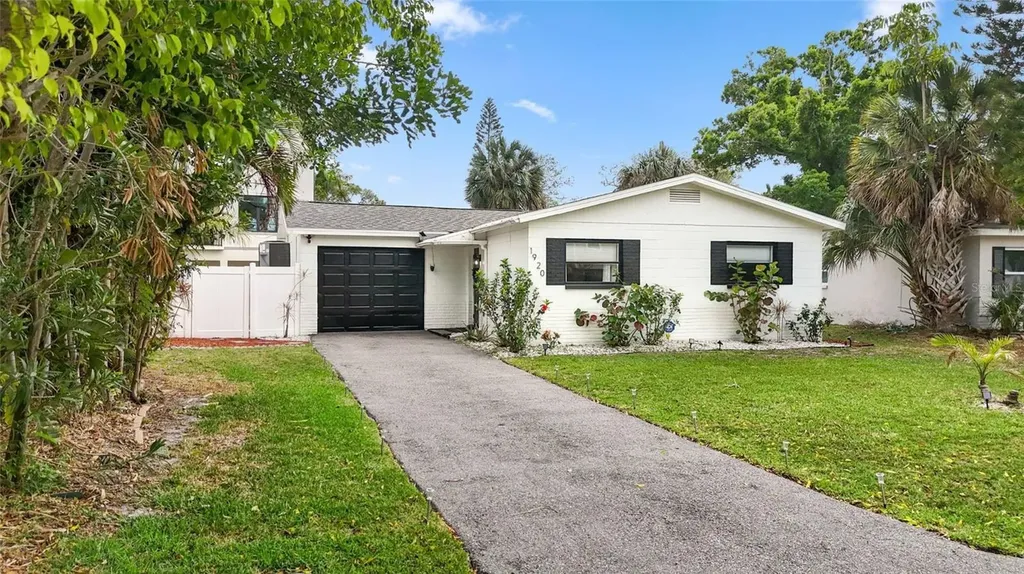 1920 New Hampshire Avenue NE St Petersburg FL 33703