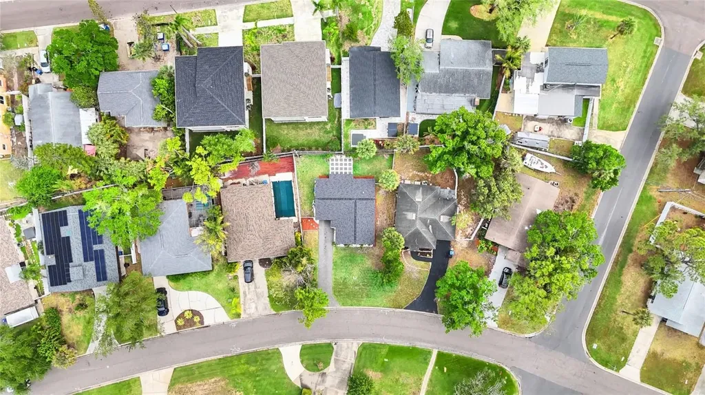 1920 New Hampshire Avenue NE St Petersburg FL 33703
