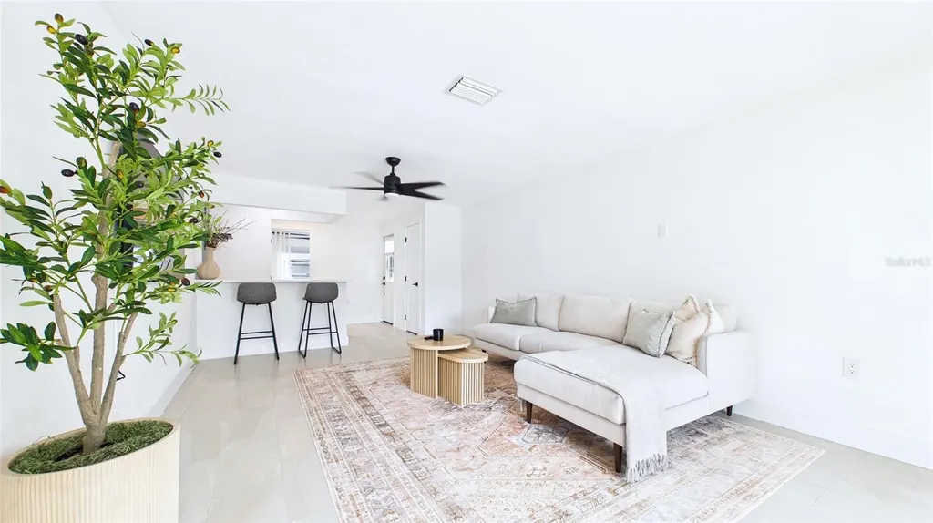 1920 New Hampshire Avenue NE St Petersburg FL 33703