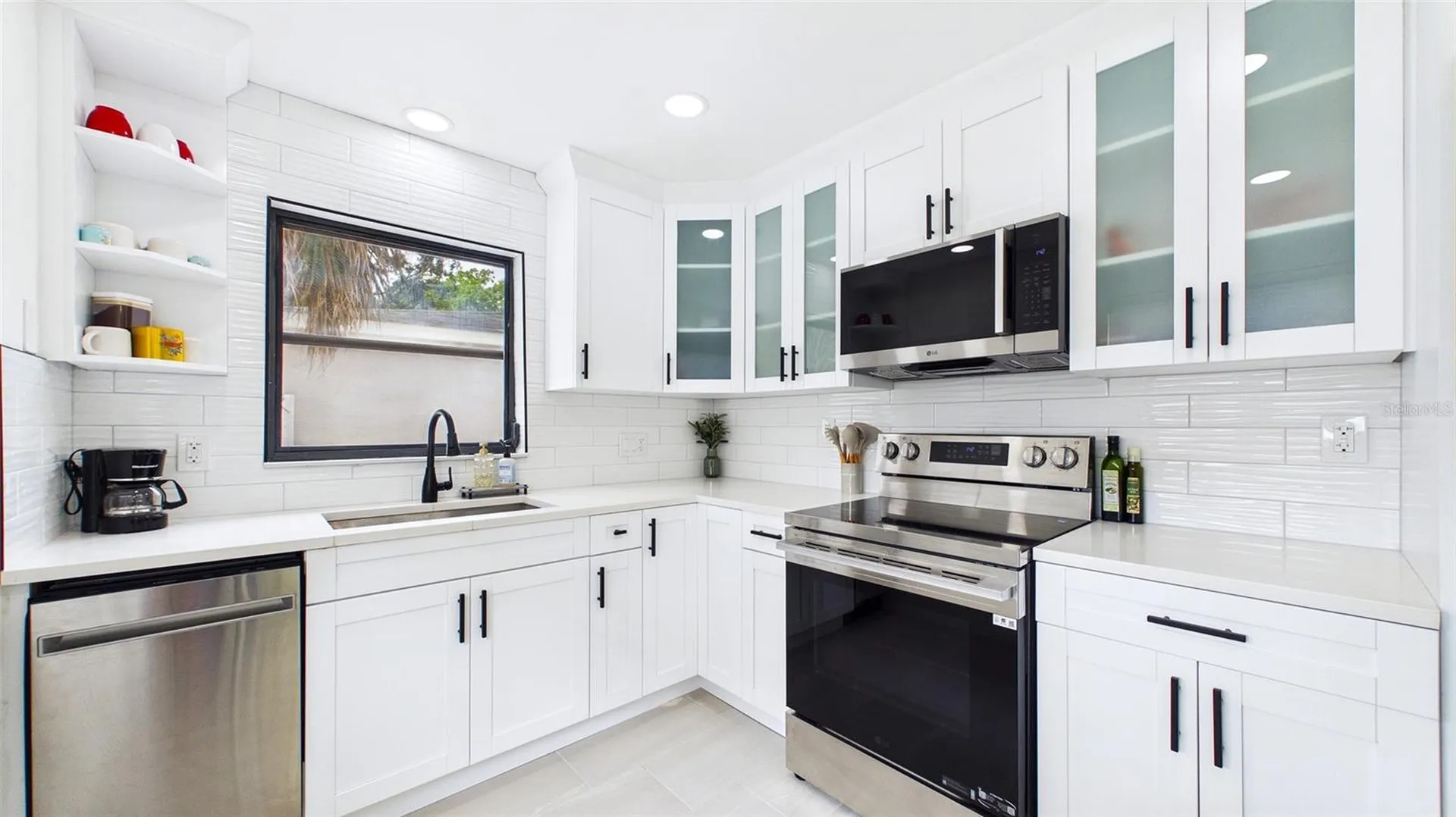 1920 New Hampshire Avenue NE St Petersburg FL 33703