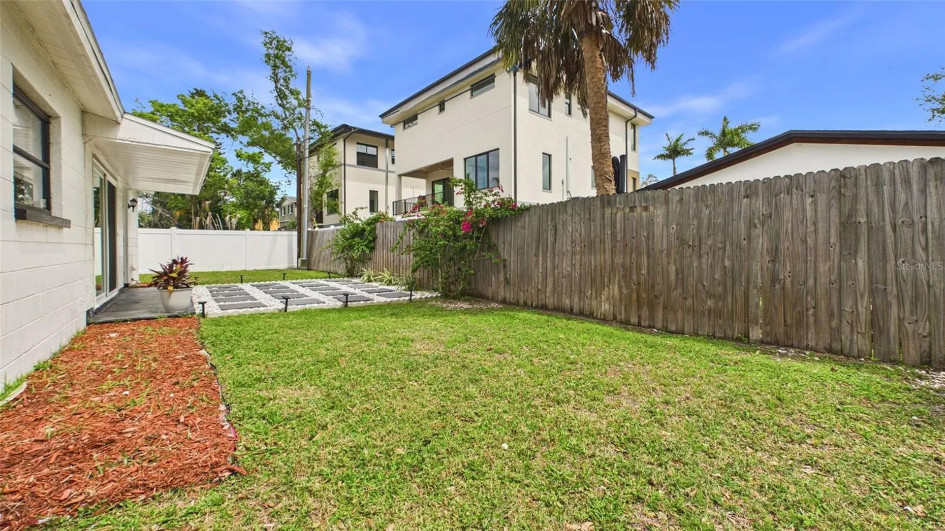1920 New Hampshire Avenue NE St Petersburg FL 33703