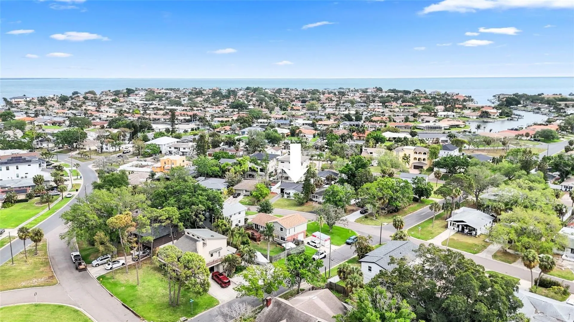 1920 New Hampshire Avenue NE St Petersburg FL 33703