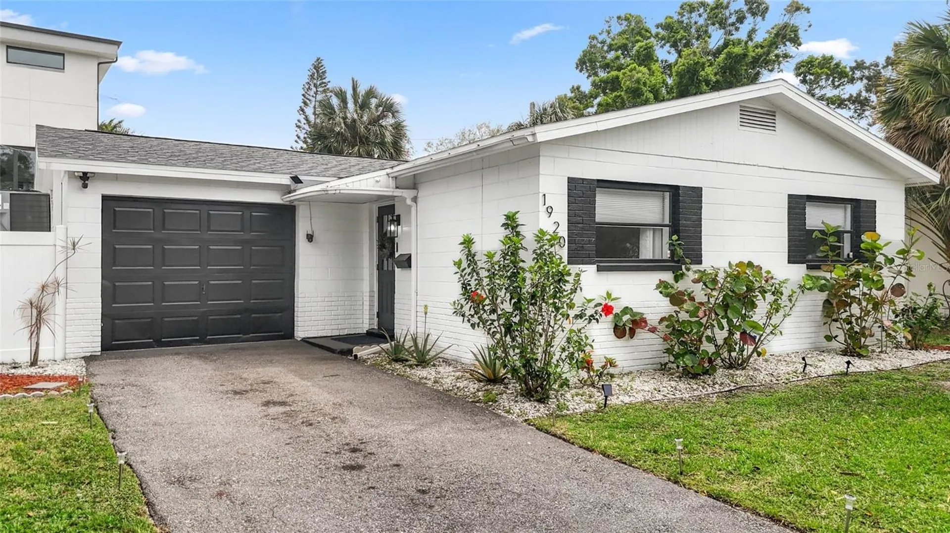1920 New Hampshire Avenue NE St Petersburg FL 33703