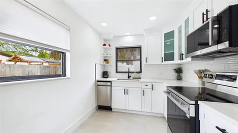1920 New Hampshire Avenue NE St Petersburg FL 33703