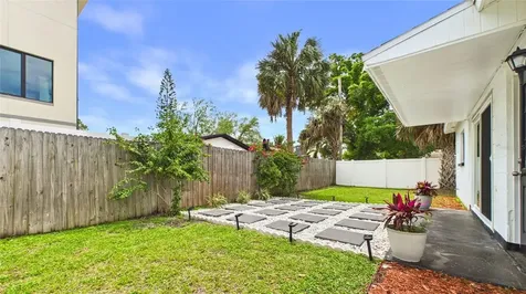 1920 New Hampshire Avenue NE St Petersburg FL 33703