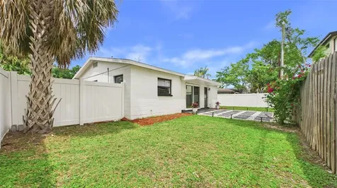 1920 New Hampshire Avenue NE St Petersburg FL 33703