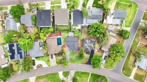 1920 New Hampshire Avenue NE St Petersburg FL 33703
