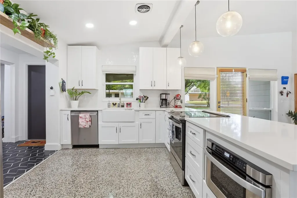 1306 Ceylon Drive Orlando FL 32806