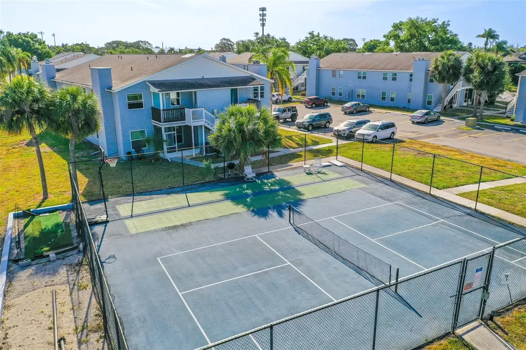 3784 59th Avenue W Bradenton FL 34210