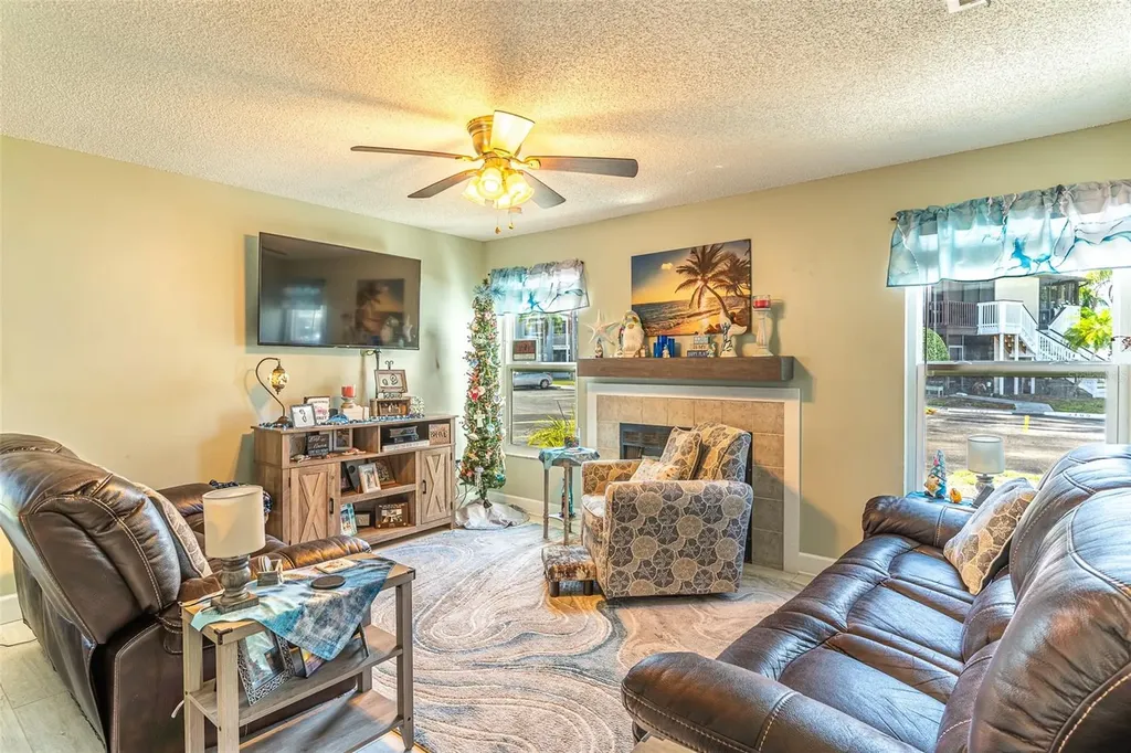 3784 59th Avenue W Bradenton FL 34210