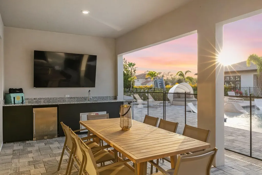 1008 Coyote Creek Way Reunion FL 34747