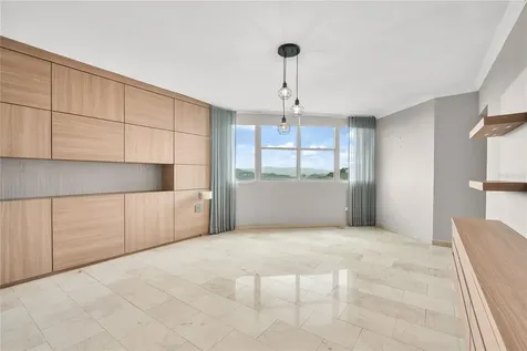 . 833 Street Guaynabo PR 00969