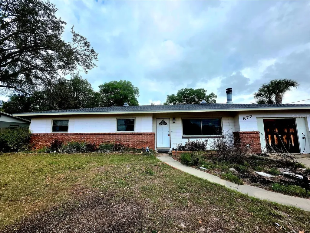577 Parkdale Court Deland FL 32724