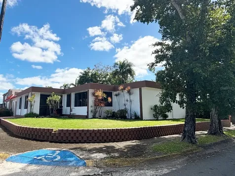 1-AK Naranjo Street Carolina PR 00983