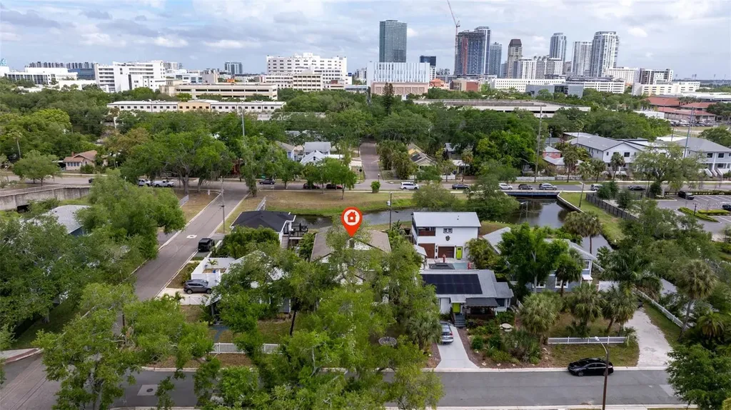 521 12th Avenue S St Petersburg FL 33701