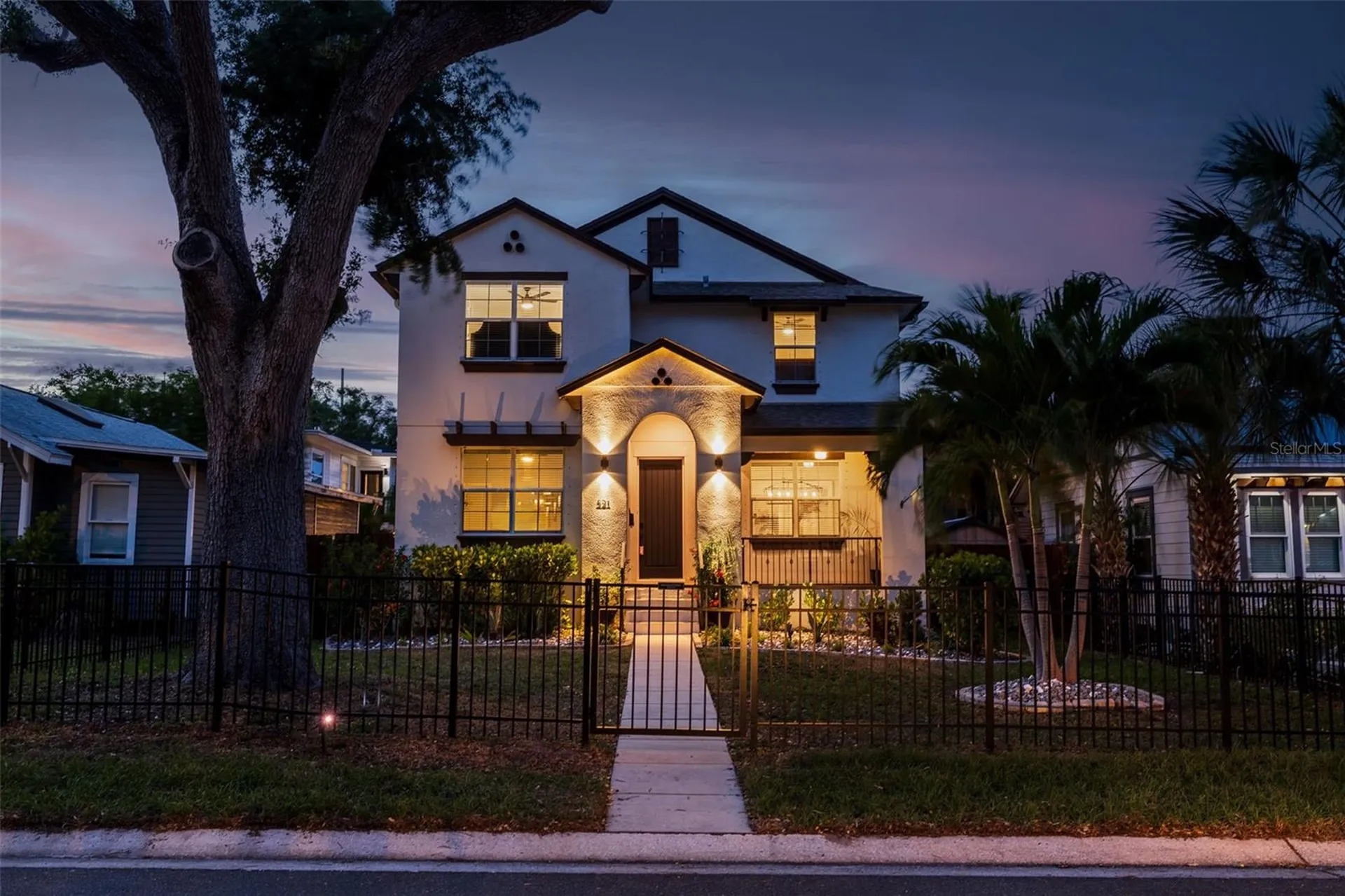 521 12th Avenue S St Petersburg FL 33701