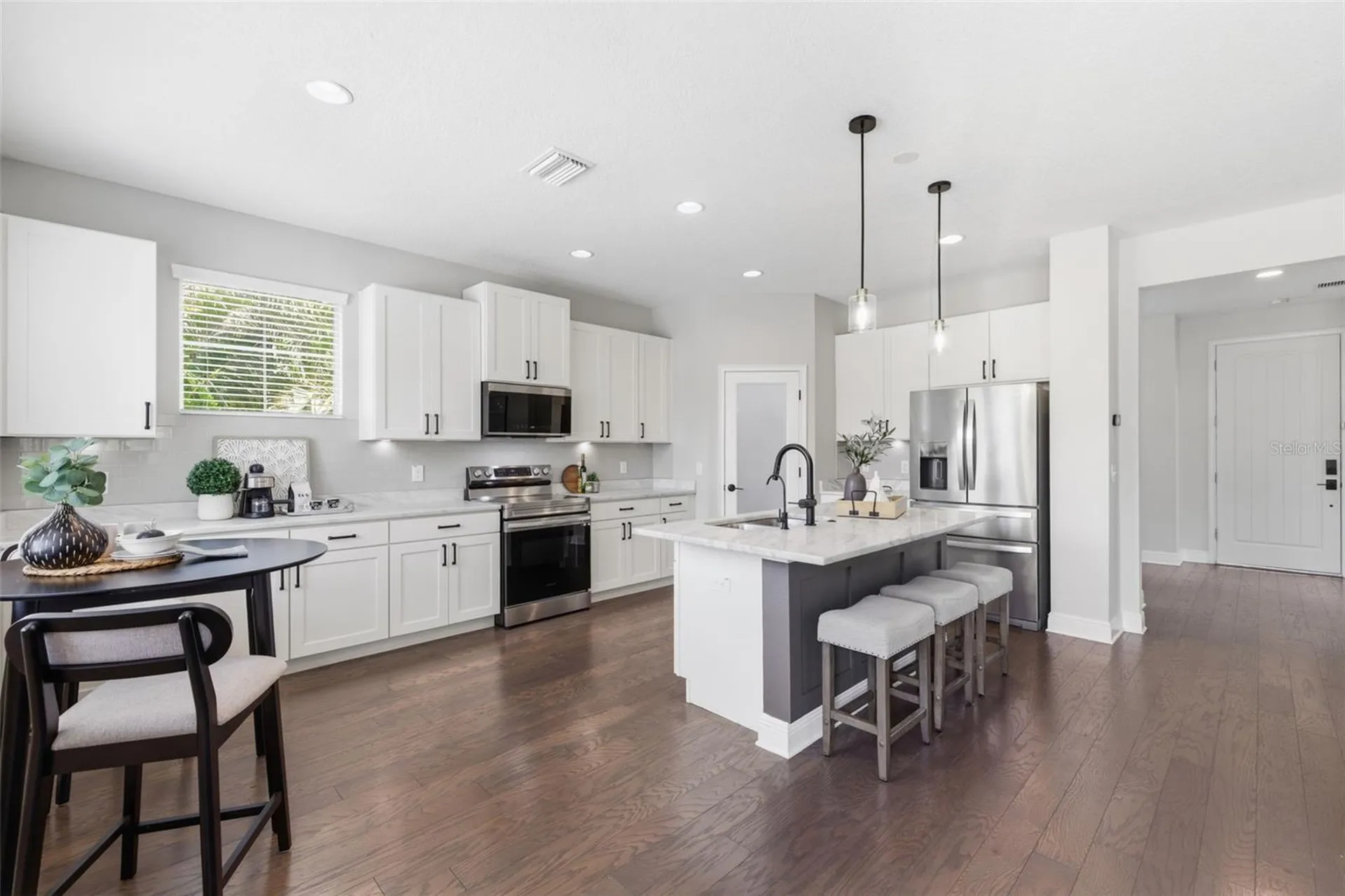 521 12th Avenue S St Petersburg FL 33701