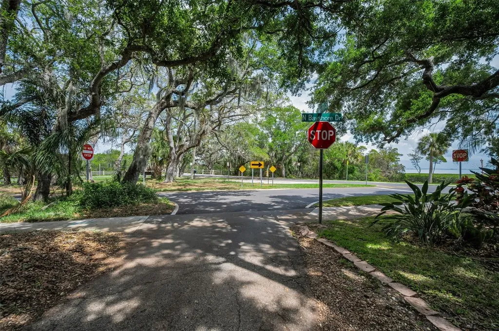404 Marshall Street Safety Harbor FL 34695