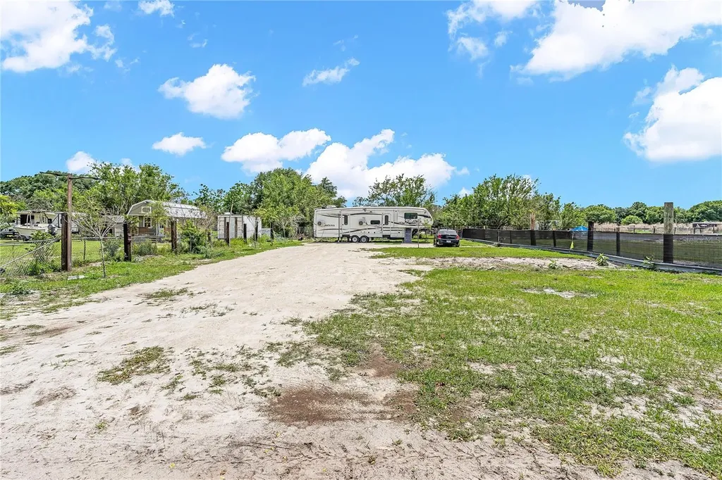 1321 Bluff Hammock Road Lorida FL 33857