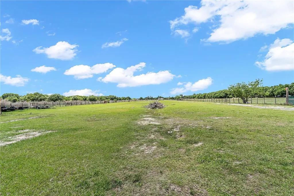 1321 Bluff Hammock Road Lorida FL 33857