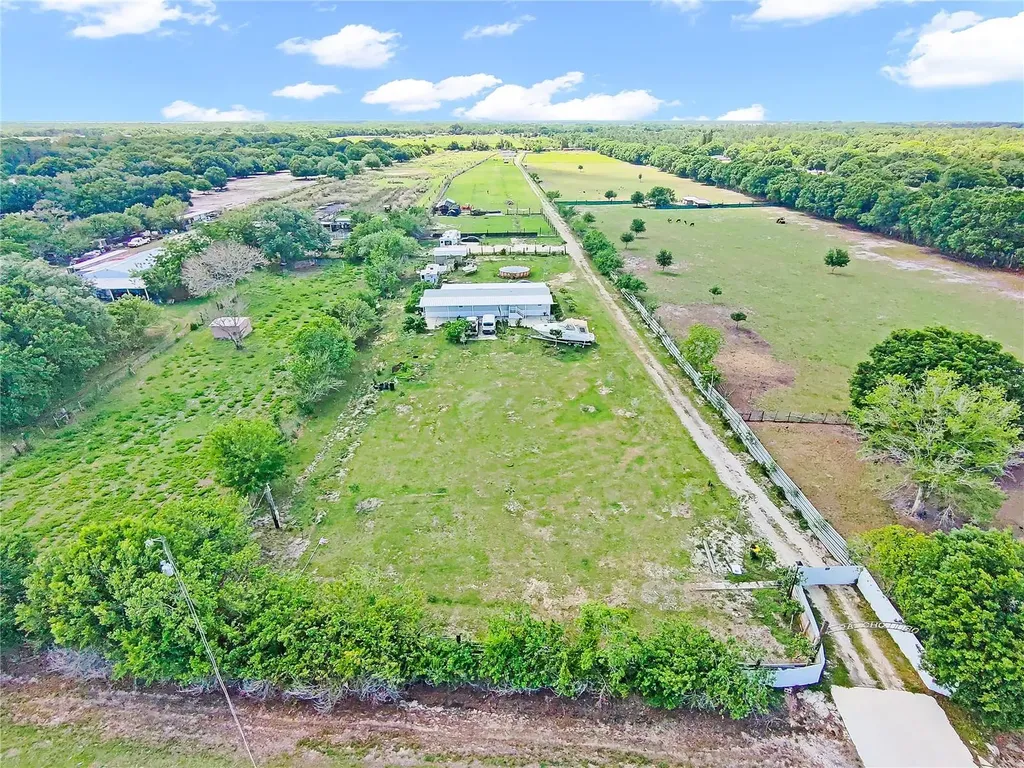 1321 Bluff Hammock Road Lorida FL 33857