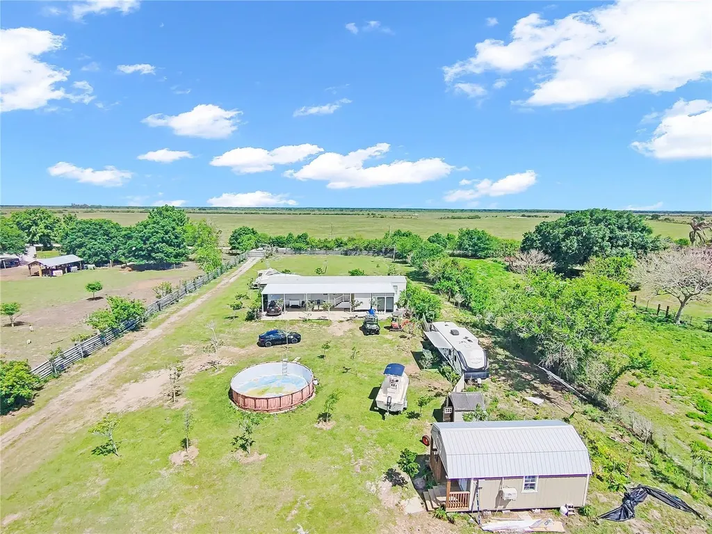 1321 Bluff Hammock Road Lorida FL 33857
