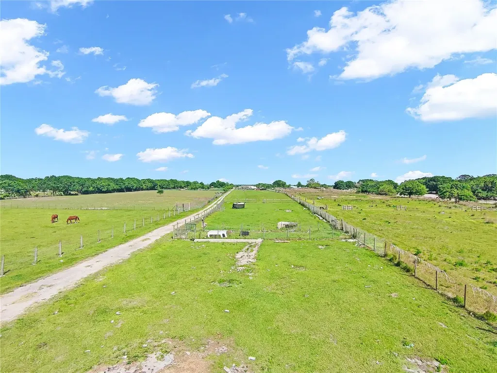 1321 Bluff Hammock Road Lorida FL 33857