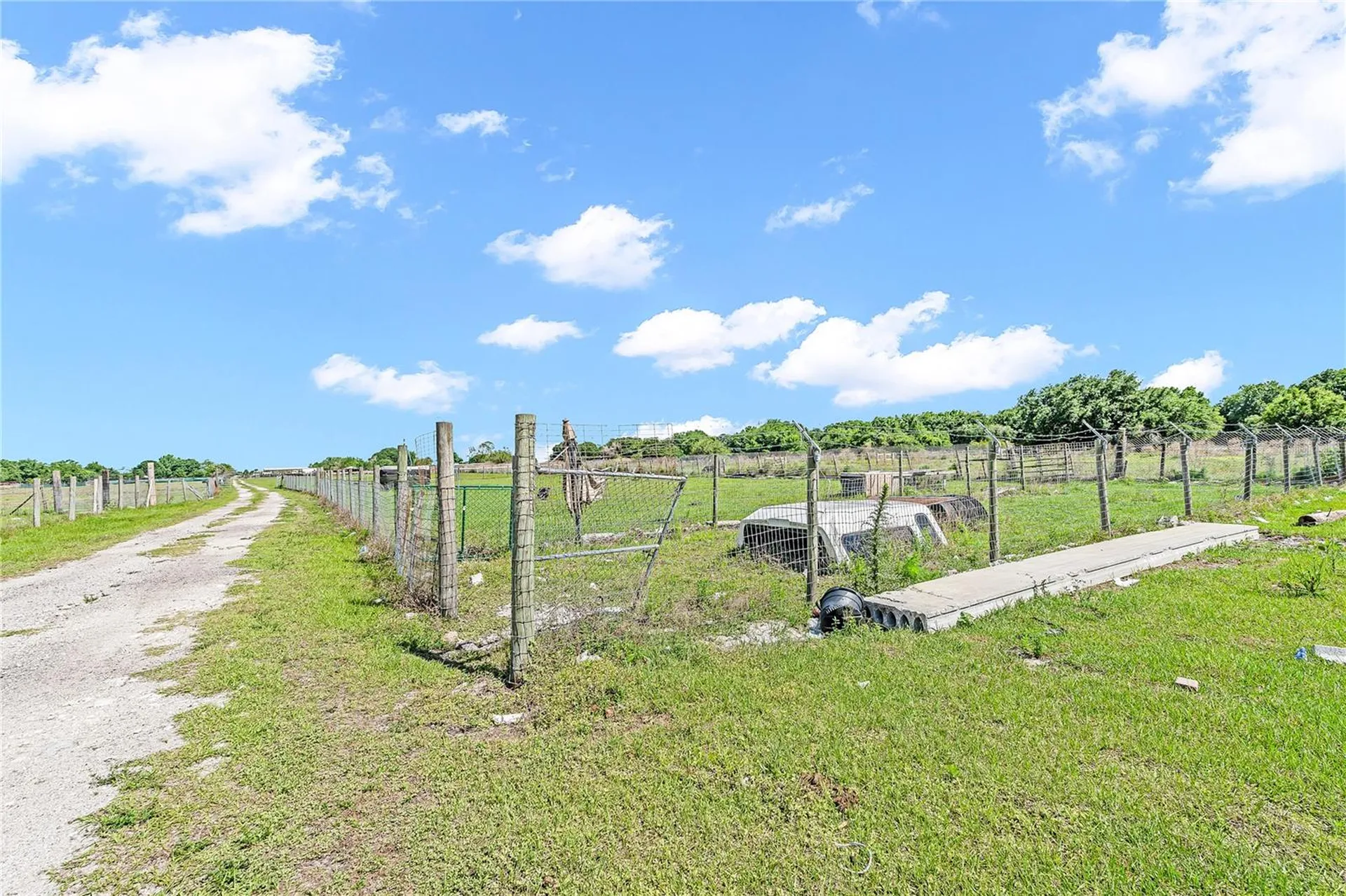 1321 Bluff Hammock Road Lorida FL 33857