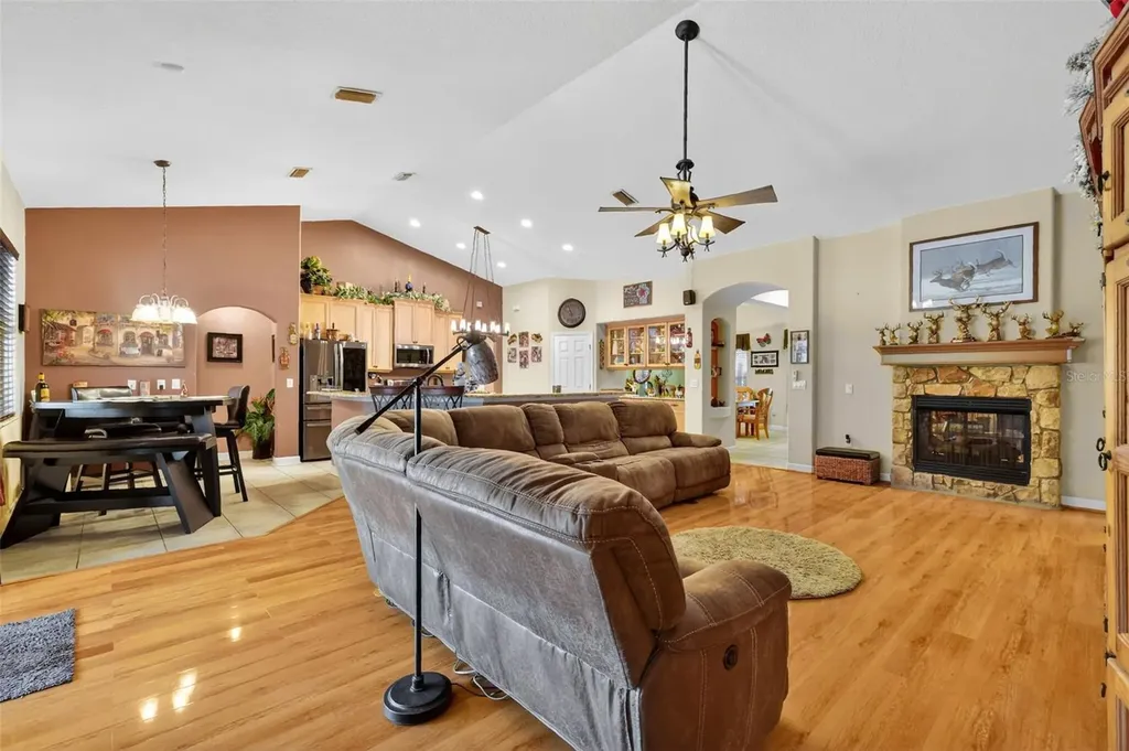 Mount Dora FL 32757