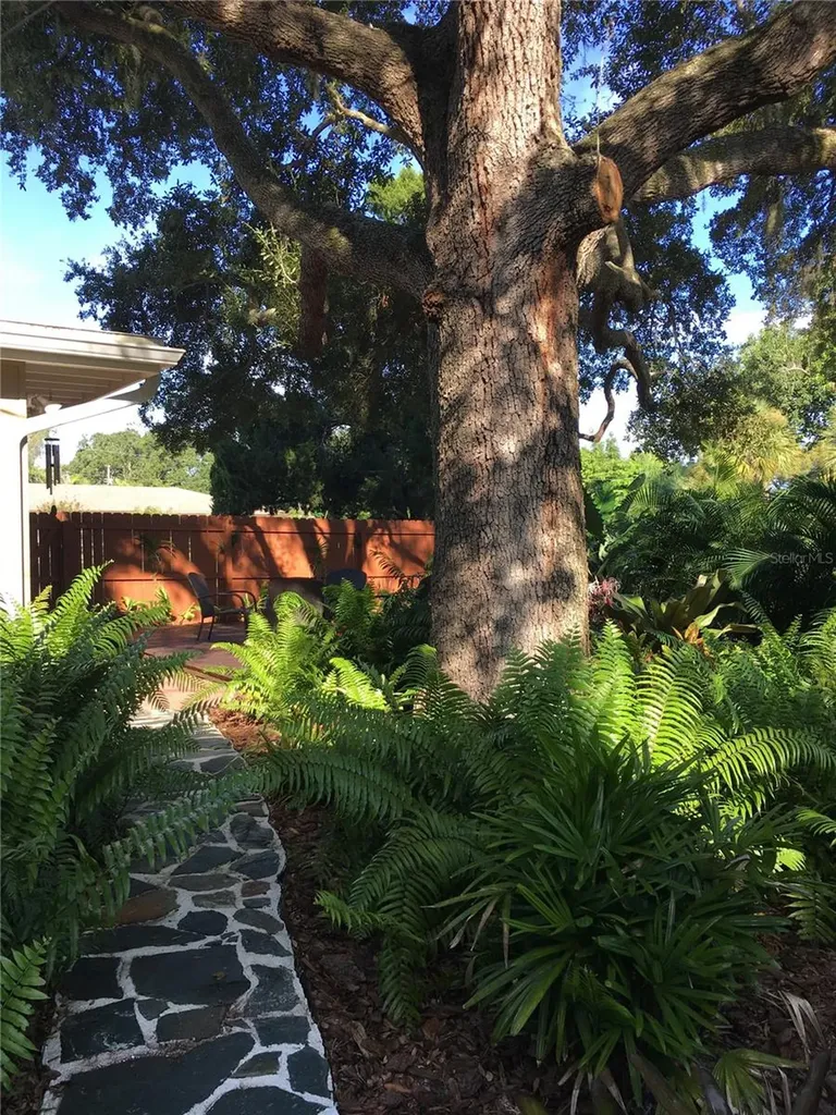 1415 S School Avenue Sarasota FL 34239
