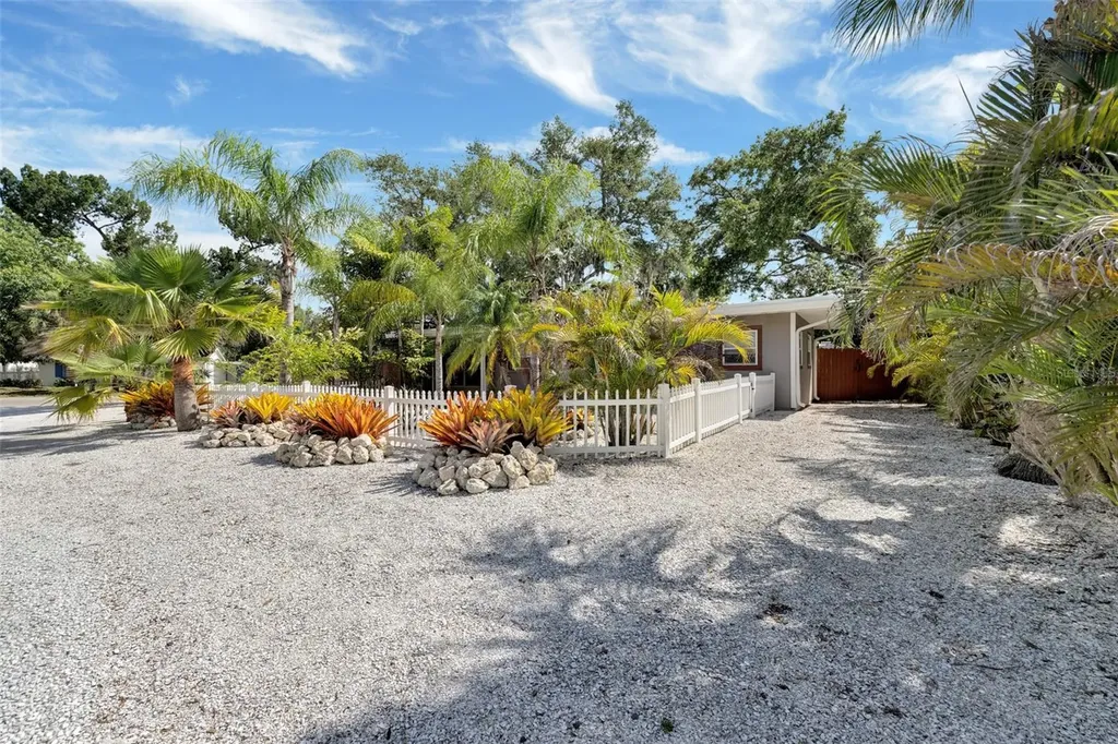 1415 S School Avenue Sarasota FL 34239