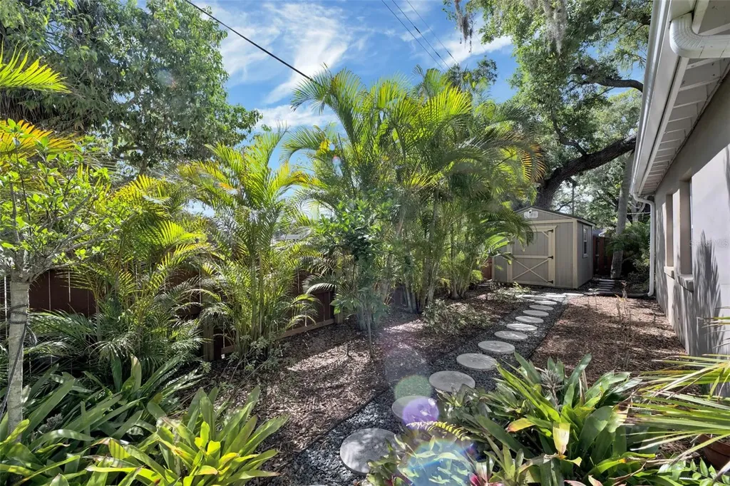 1415 S School Avenue Sarasota FL 34239