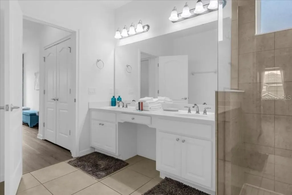 5220 Oakbourne Avenue Davenport FL 33837