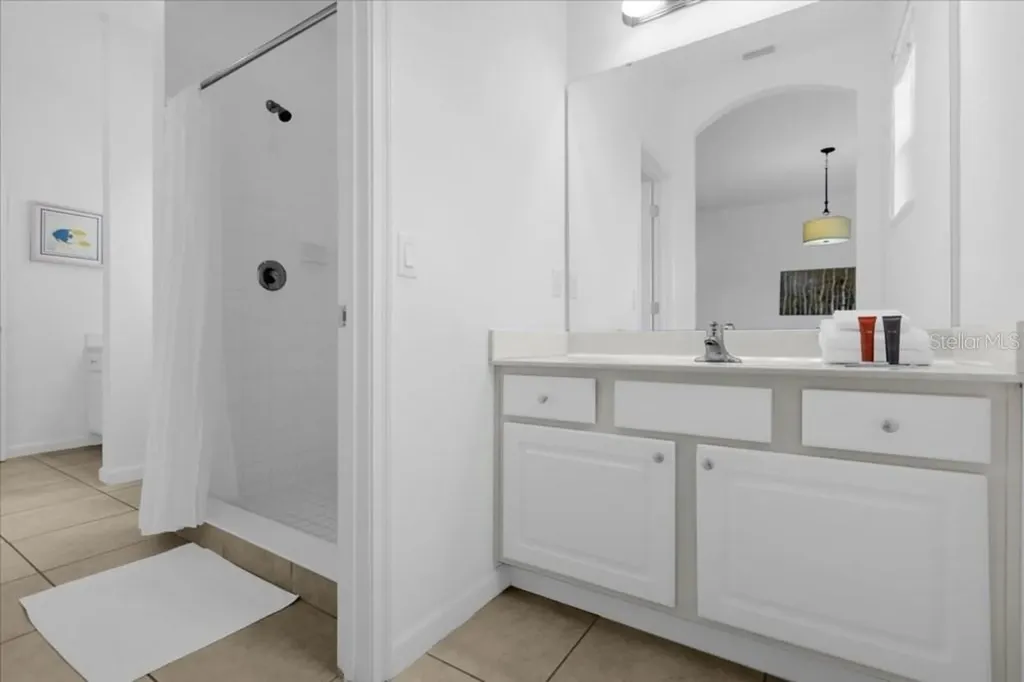 5220 Oakbourne Avenue Davenport FL 33837