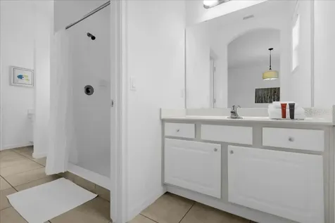 5220 Oakbourne Avenue Davenport FL 33837