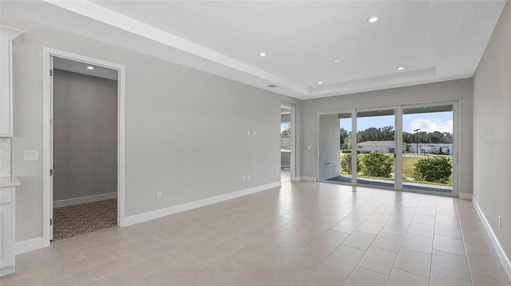 574 Hammock Oaks Boulevard Lady Lake FL 32159