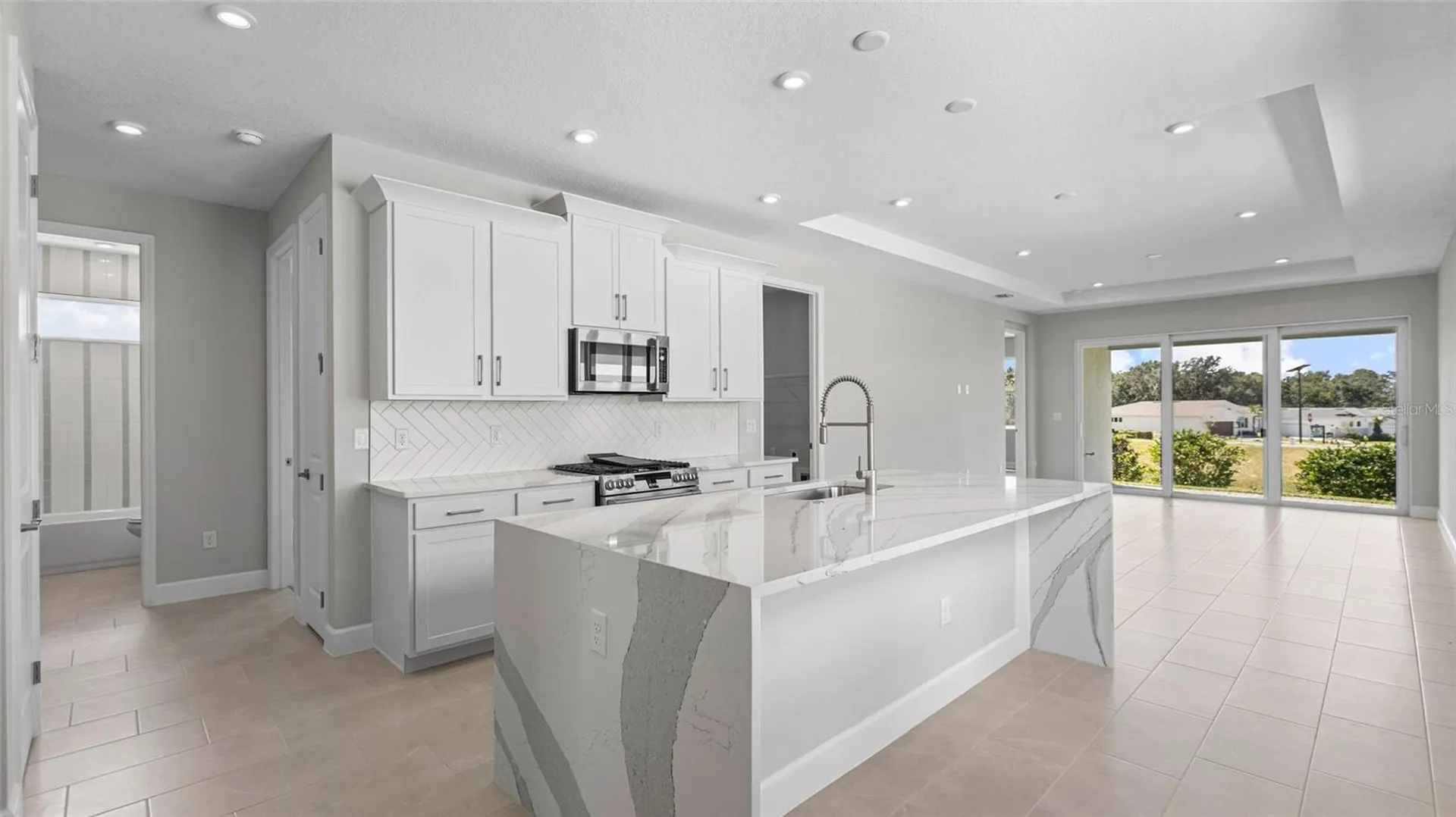 574 Hammock Oaks Boulevard Lady Lake FL 32159