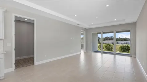 574 Hammock Oaks Boulevard Lady Lake FL 32159
