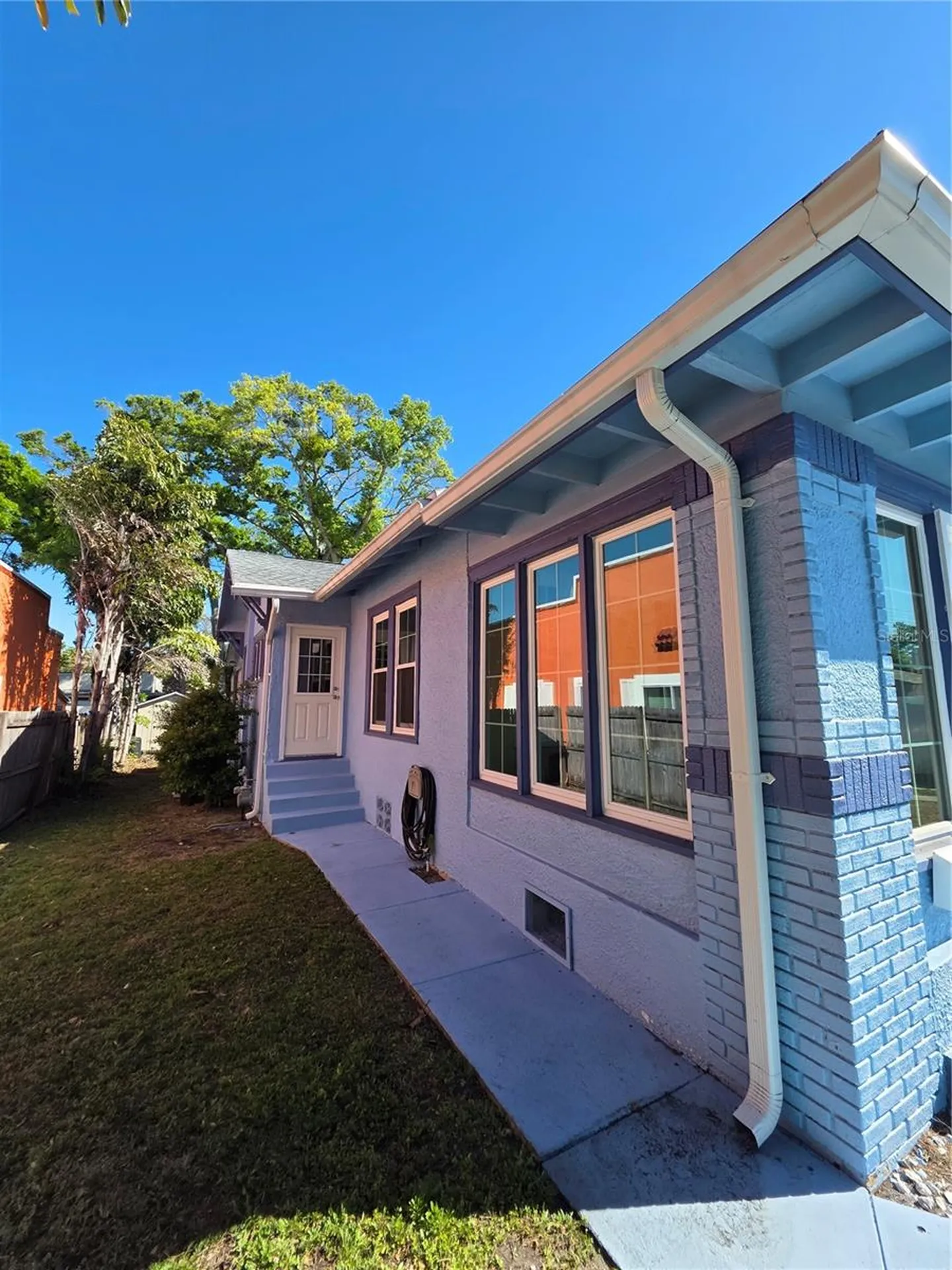 1568 Drew Street Clearwater FL 33755