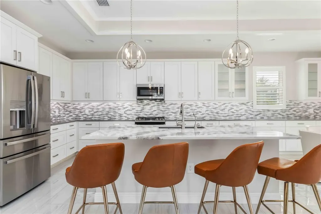 993 Crosswind Avenue Sarasota FL 34240