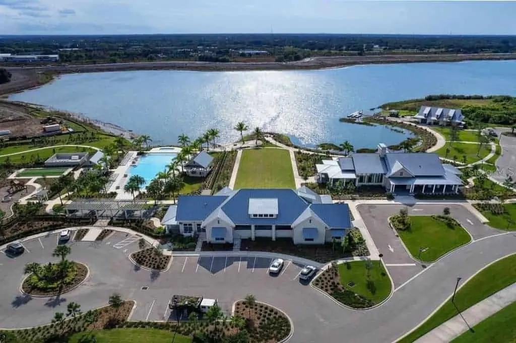 993 Crosswind Avenue Sarasota FL 34240