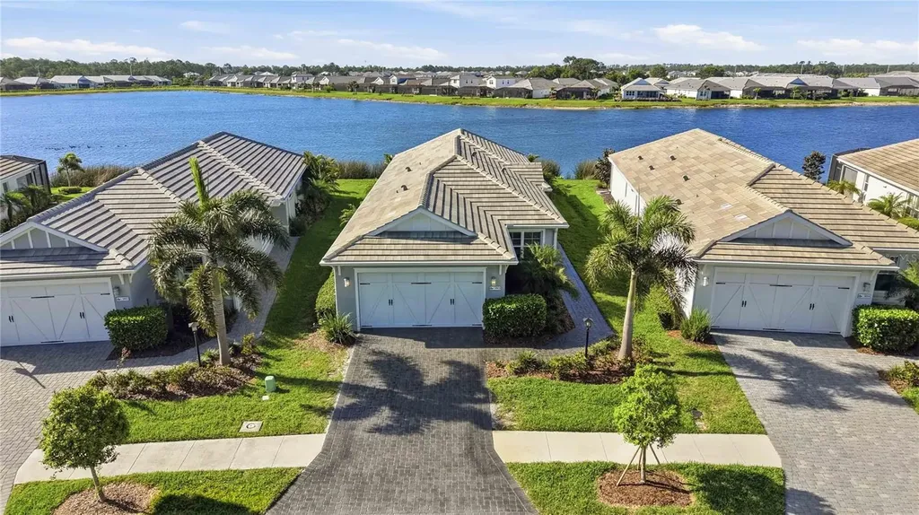 993 Crosswind Avenue Sarasota FL 34240