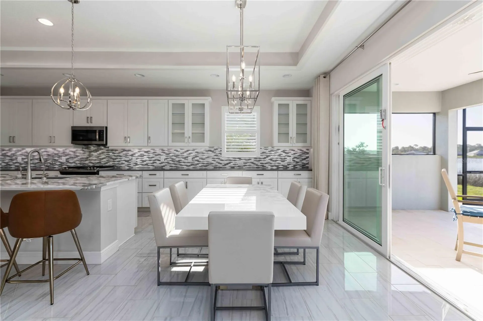 993 Crosswind Avenue Sarasota FL 34240