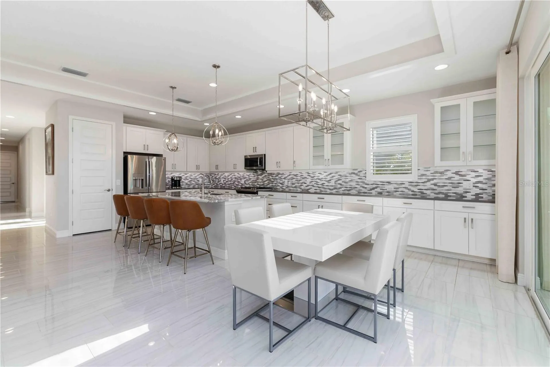993 Crosswind Avenue Sarasota FL 34240