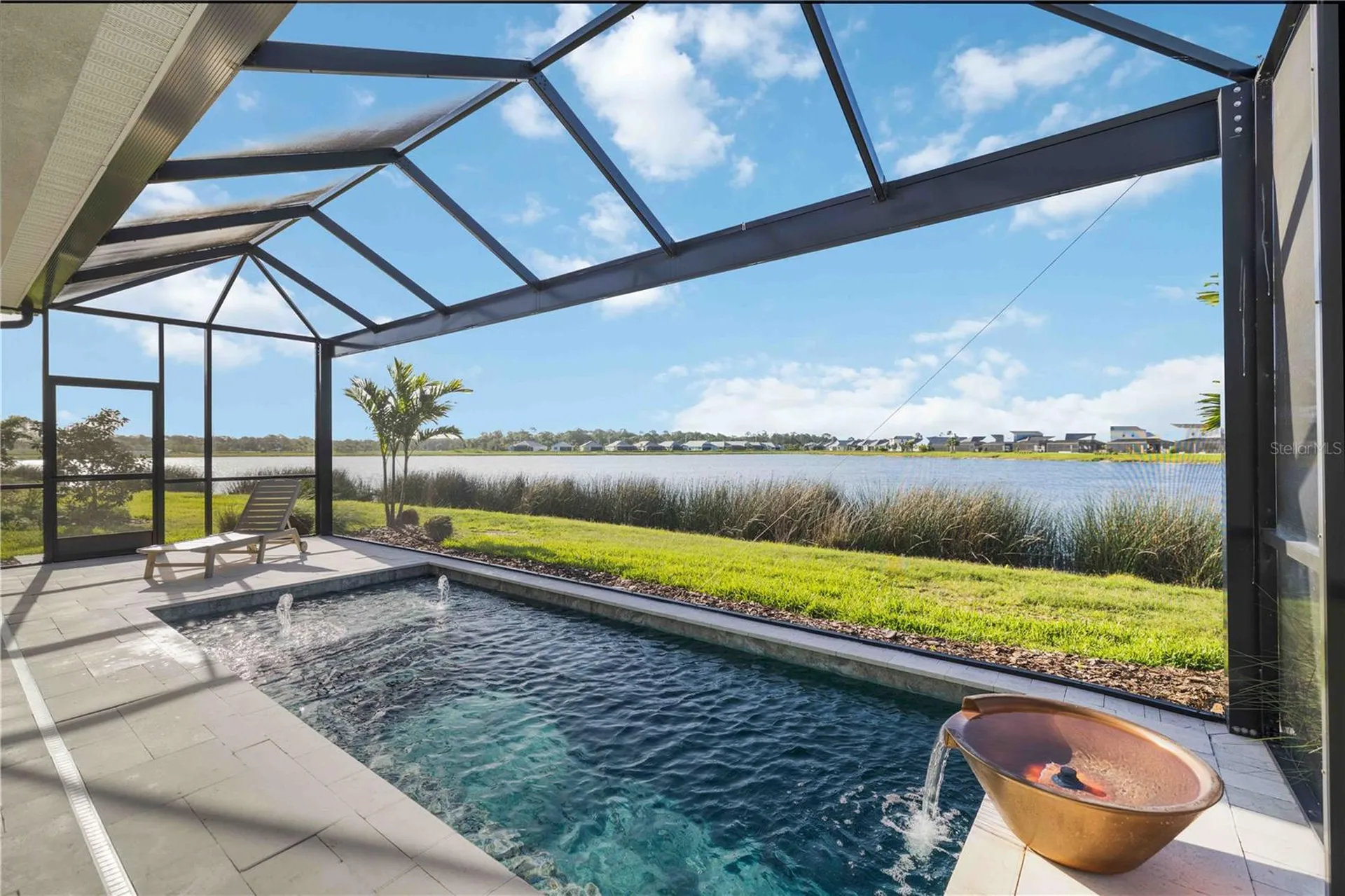 993 Crosswind Avenue Sarasota FL 34240