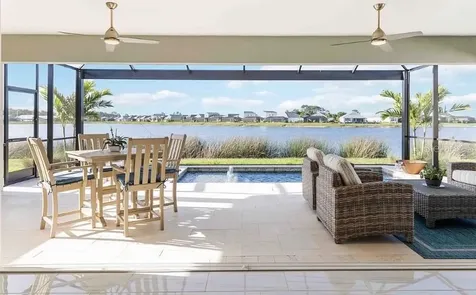 993 Crosswind Avenue Sarasota FL 34240