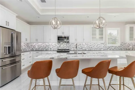 993 Crosswind Avenue Sarasota FL 34240