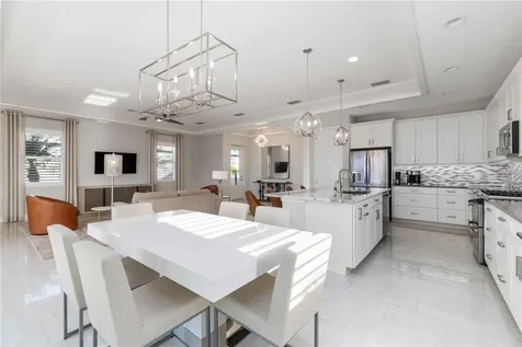 993 Crosswind Avenue Sarasota FL 34240
